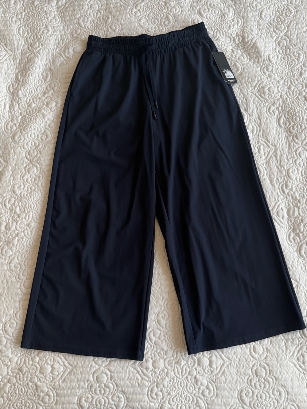 NWT 90 Degree by Reflex True Navy Warp Lanston Wide Leg Crop Pants M